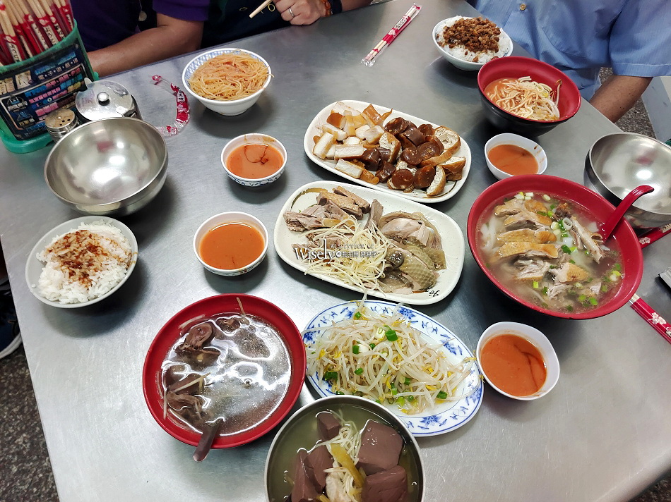 北門米粉炒︱宜蘭市美食︱一甲子傳統小吃︱煙燻黑白切.炒粗米粉.鴨肉粿仔 北門米粉炒︱宜蘭市美食︱一甲子傳統小吃︱煙燻黑白切.炒粗米粉.鴨肉粿仔