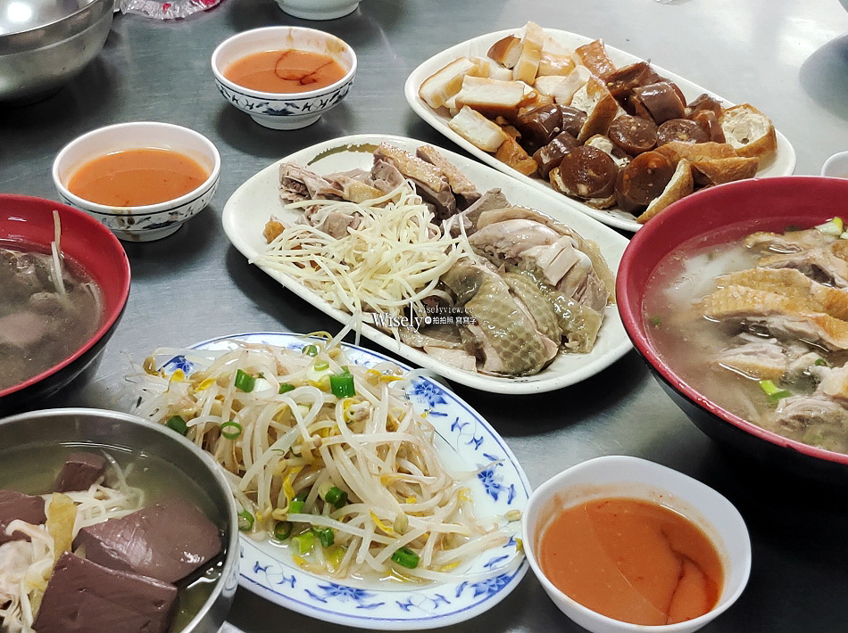 北門米粉炒︱宜蘭市美食︱一甲子傳統小吃︱煙燻黑白切.炒粗米粉.鴨肉粿仔 北門米粉炒︱宜蘭市美食︱一甲子傳統小吃︱煙燻黑白切.炒粗米粉.鴨肉粿仔