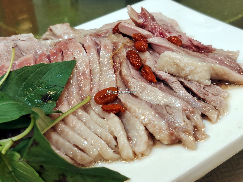 北門鵝肉快炒︱宜蘭菜料理平價熱炒桌菜︱黑金魯肉飯吃到飽︱宜蘭美食