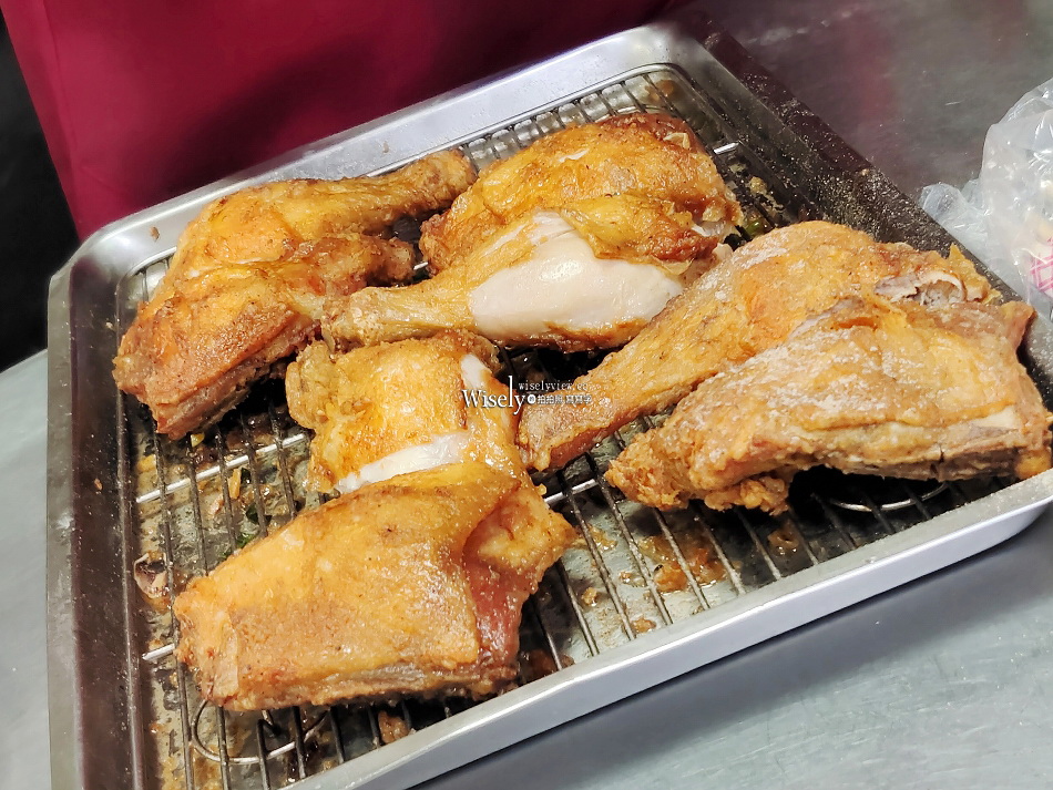 曾紅嘉義雞肉飯︱永和樂華夜市︱保平路便當︱必吃滷炸雞腿︱捷運頂溪站 曾紅嘉義雞肉飯︱永和樂華夜市︱保平路便當︱必吃滷炸雞腿︱捷運頂溪站