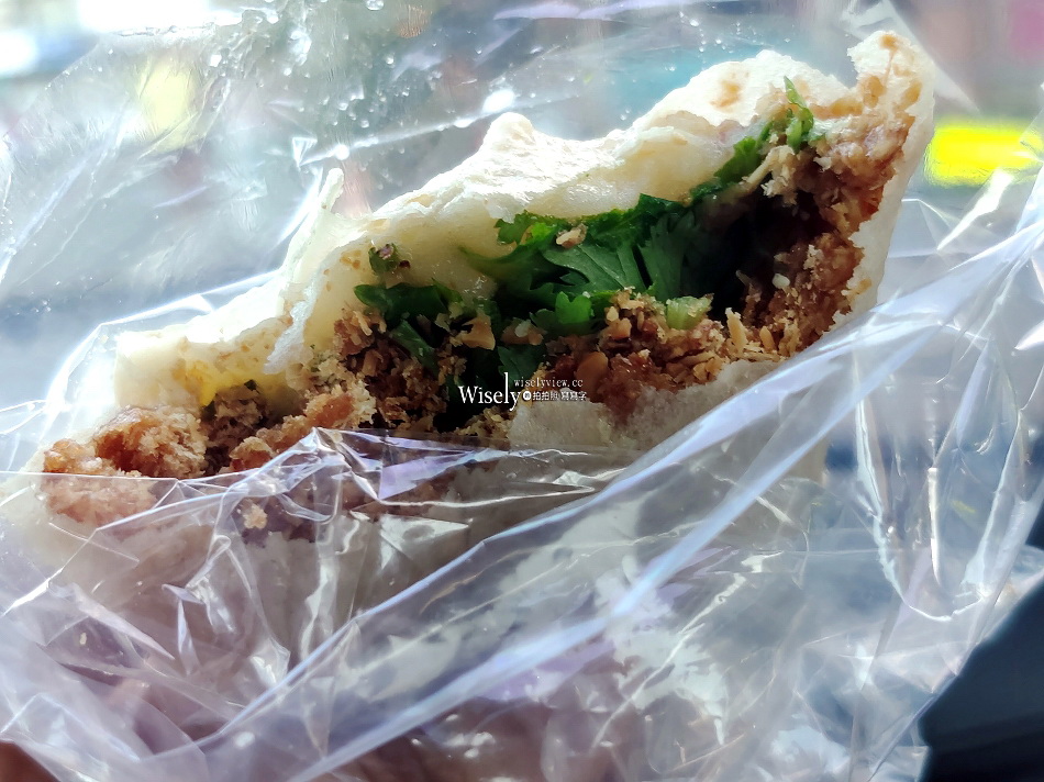 多福順蔥油派︱口感脆酥內容紮實銅板小吃︱宜蘭南方澳廟口美食 多福順蔥油派︱口感脆酥內容紮實銅板小吃︱宜蘭南方澳廟口美食