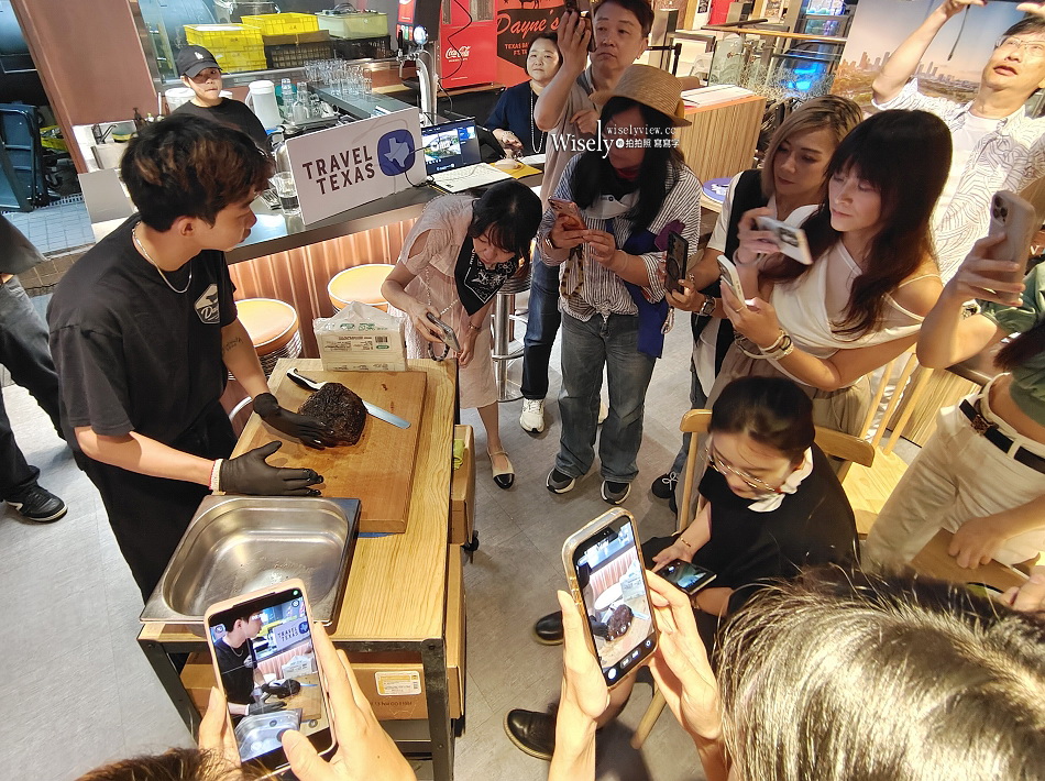 Dayne’s Texas Barbecue︱戴恩德州燻肉美式餐廳 Citylink 南港店︱必嚐牛胸肉美味︱捷運南港站 Dayne’s Texas Barbecue︱戴恩德州燻肉美式餐廳 Citylink 南港店︱必嚐牛胸肉美味︱捷運南港站