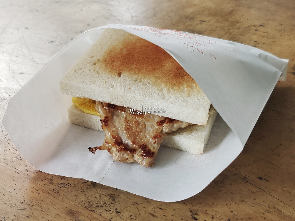 烤肉蛋吐司︱東港陸橋︱無招牌早午餐︱清晨五點半開賣︱宜蘭市美食 烤肉蛋吐司︱東港陸橋︱無招牌早午餐︱清晨五點半開賣︱宜蘭市美食