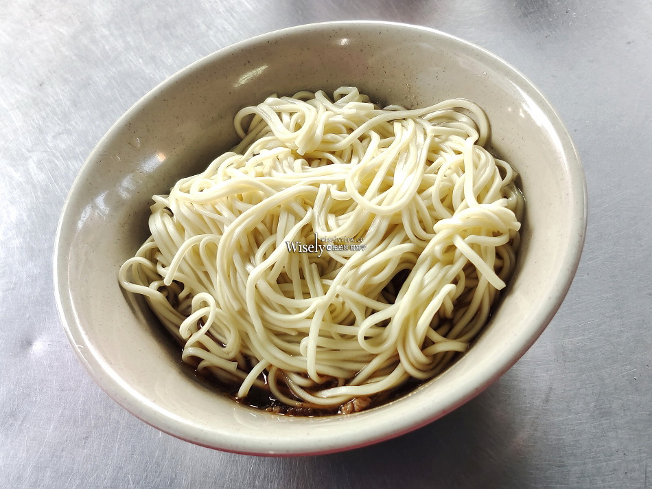 大貓扁食麵︱宜蘭50年代棚架麵攤︱南館市場小吃︱新舊食記對照 大貓扁食麵︱宜蘭50年代棚架麵攤︱南館市場小吃︱新舊食記對照