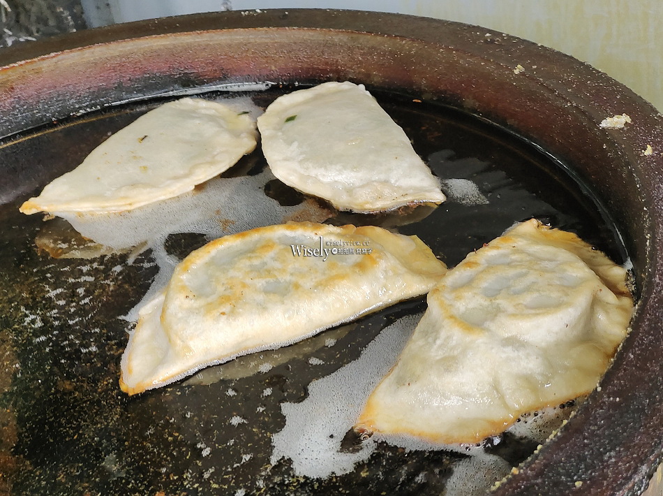 上海煎包︱南門路20年小吃︱韮菜盒子.高麗菜包.鮮肉包︱宜蘭羅東第三市場 上海煎包︱南門路20年小吃︱韮菜盒子.高麗菜包.鮮肉包︱宜蘭羅東第三市場