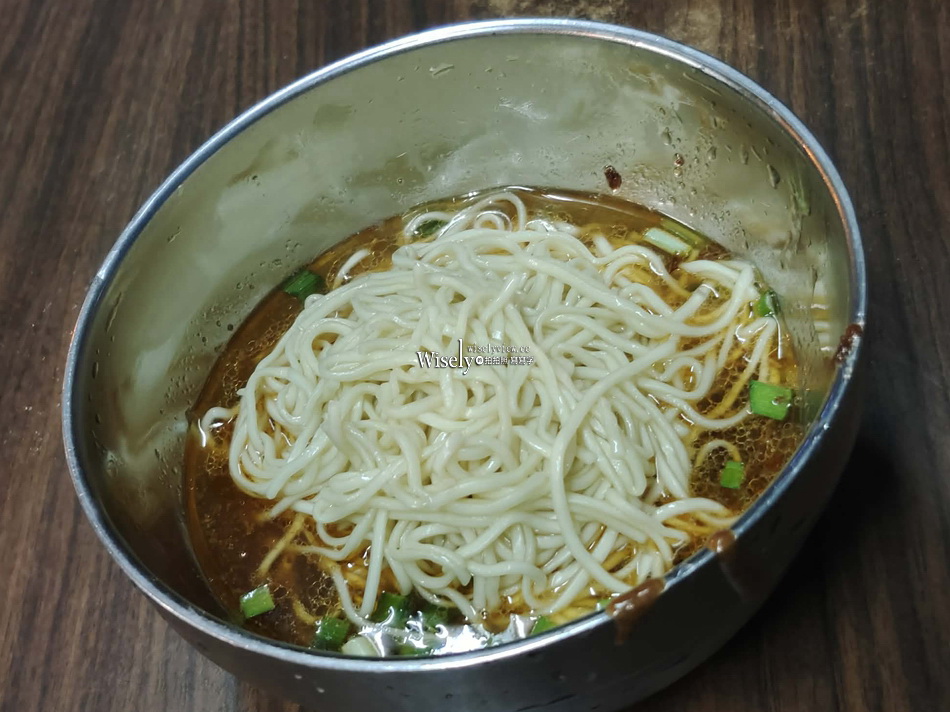 愛麵族︱宜蘭東門夜市︱餛飩魚丸湯.麻醬麵.炸醬麵︱不定休老味道 愛麵族︱宜蘭東門夜市︱餛飩魚丸湯.麻醬麵.炸醬麵︱不定休老味道