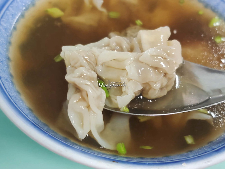 駝背麵食店︱宜蘭市40多年老店︱餛飩魚丸湯.香菇炸醬麵︱宜蘭轉運站 駝背麵食店︱宜蘭市40多年老店︱餛飩魚丸湯.香菇炸醬麵︱宜蘭轉運站
