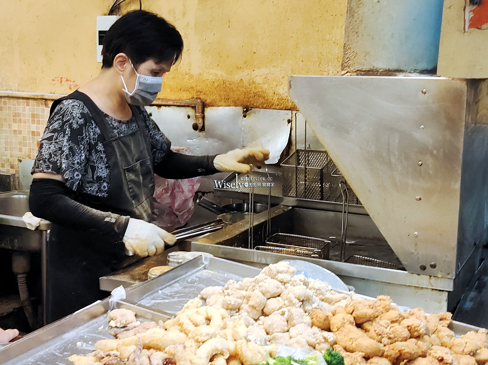 豆豆炸物鹽酥雞︱免費加蔥蒜重口味︱四號公園永和宵夜︱捷運永安市場站