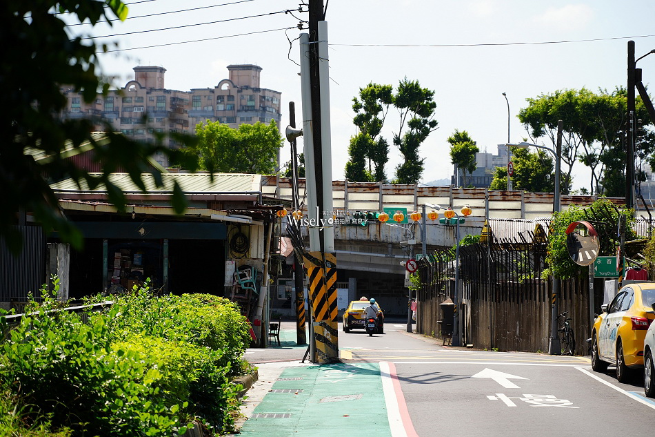 嘉禾新村. 永春街︱相連台北公館與師大商圈︱前聯勤通信修理廠眷屬宿舍 嘉禾新村. 永春街︱相連台北公館與師大商圈︱前聯勤通信修理廠眷屬宿舍