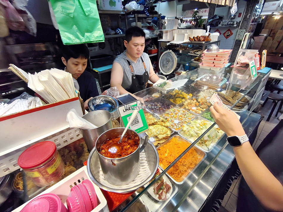 祥滿速食餐坊︱海鮮火鍋.炒飯蒸魚︱台大水源市場便當︱捷運公館站 祥滿速食餐坊︱海鮮火鍋.炒飯蒸魚︱台大水源市場便當︱捷運公館站