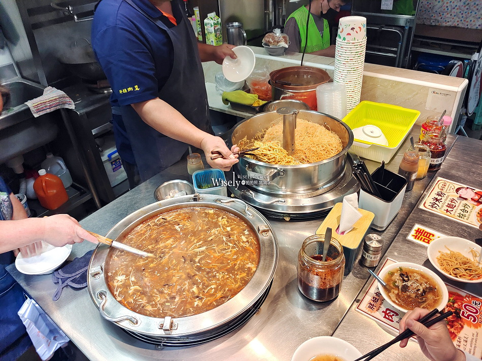 胖妞肉羹︱北投中繼市場美食︱南部辧桌口味︱肉羹.大麵炒︱捷運北投站