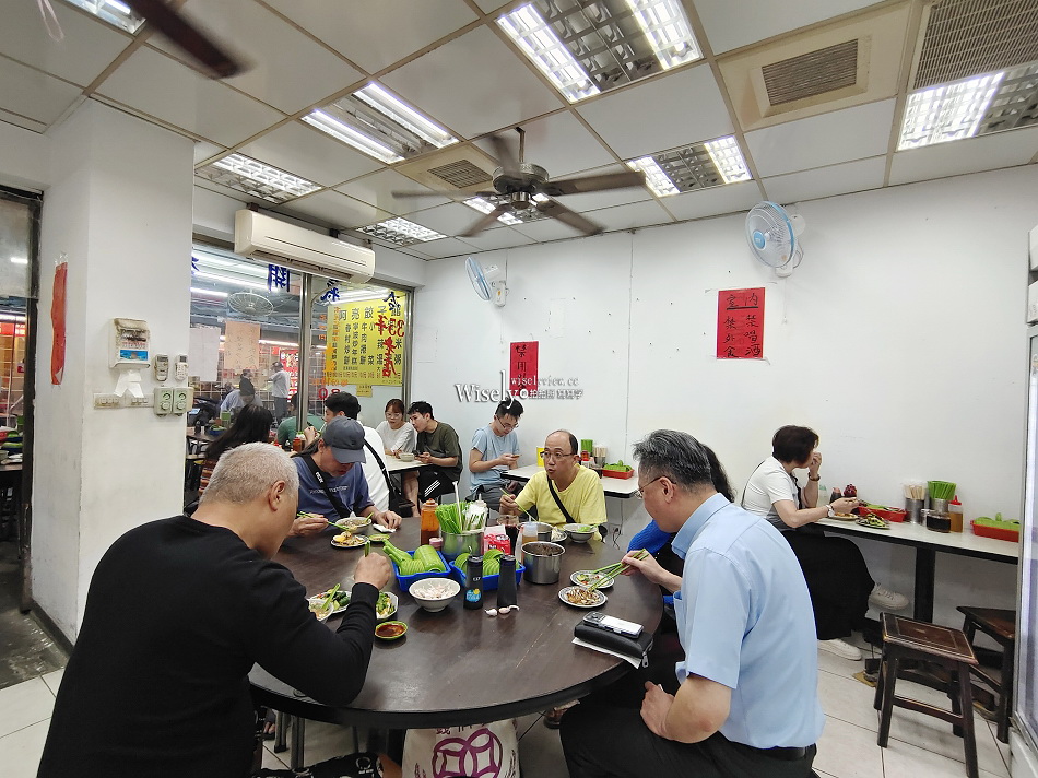 阿亮水餃︱台北南機場夜市︱小米粥.眷村炒餅.酸辣湯︱捷運龍山寺站 阿亮水餃︱台北南機場夜市︱小米粥.眷村炒餅.酸辣湯︱捷運龍山寺站