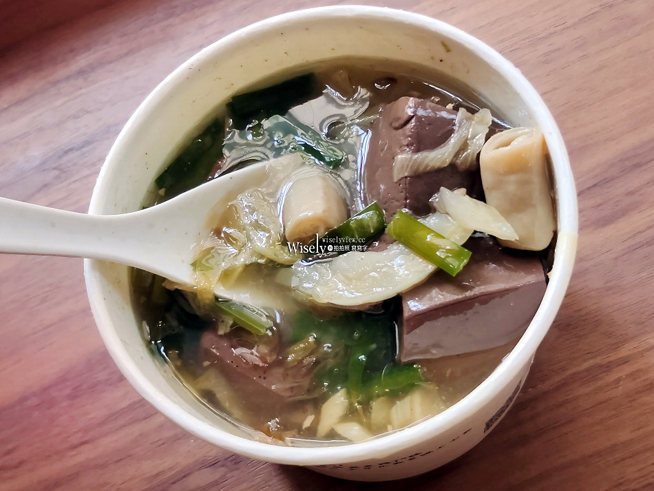 一甲子餐飲︱台北米其林必比登︱焢肉飯.刈包.豬腸豬血湯︱捷運龍山寺站